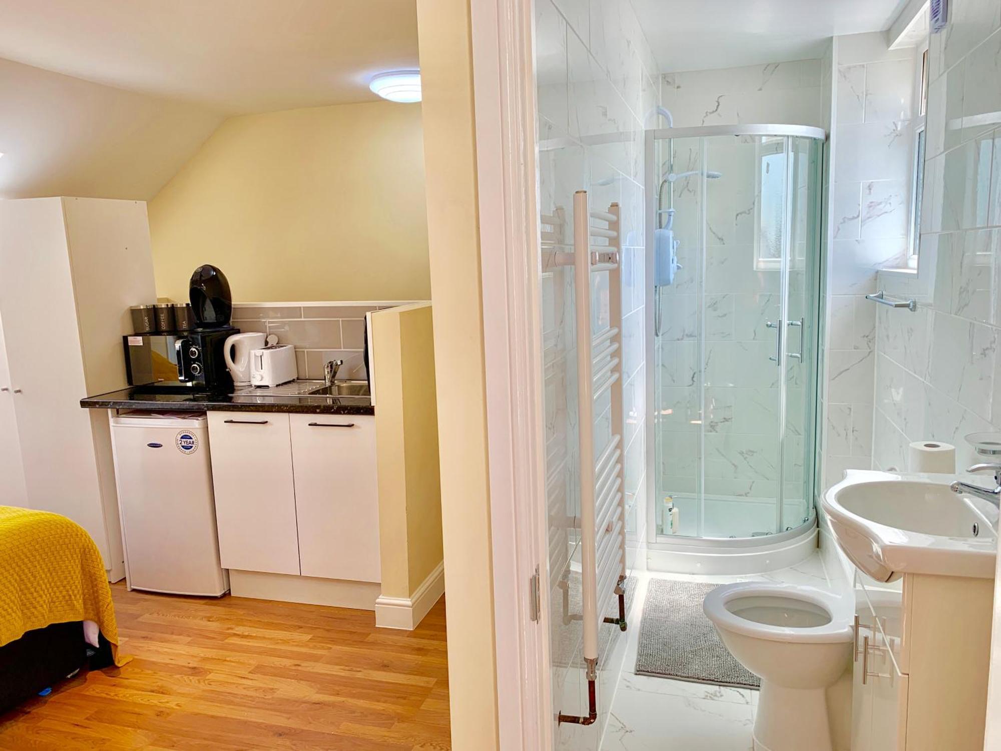 London Studio Apartments, Private Bathroom, Kitchenette, Parking, Np7 Zewnętrze zdjęcie