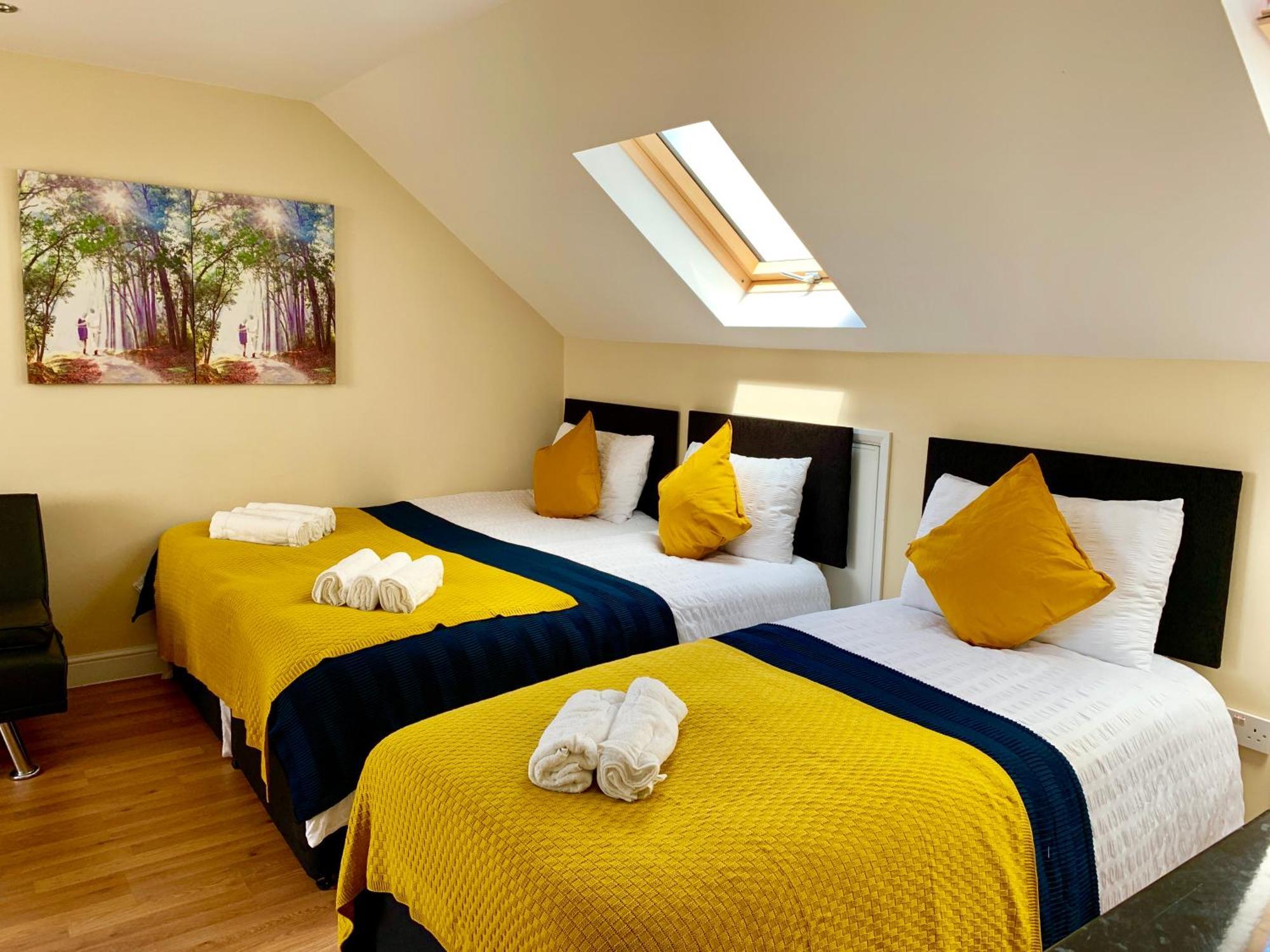 London Studio Apartments, Private Bathroom, Kitchenette, Parking, Np7 Zewnętrze zdjęcie